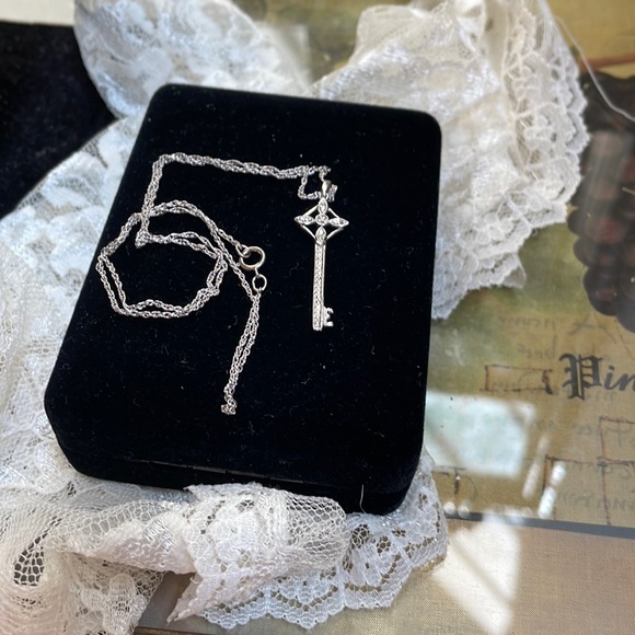 Jewelry - 925 Sterling Diamond Key Pendant Necklace